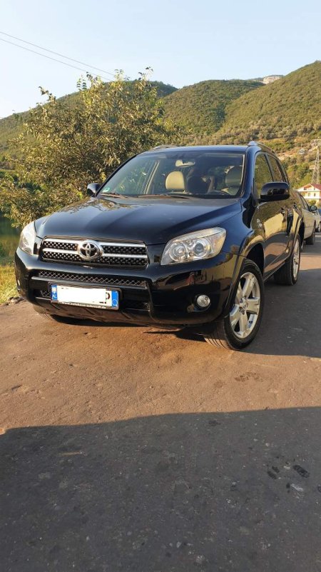 Tirane, shitet  Toyota RAV4 Manual Viti 2006 2.2 Diesel , 6.900 Euro