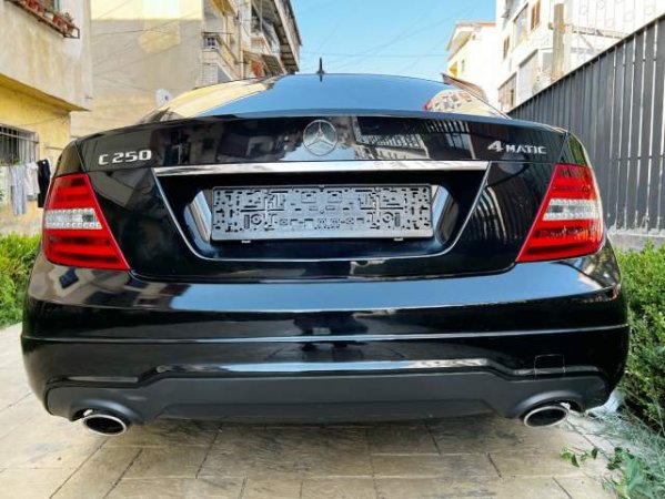 Tirane, shes makine Mercedes-Benz C-Class 4matic Viti 2012, 11.500 Euro