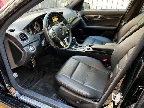 Tirane, shes makine Mercedes-Benz C-Class 4matic Viti 2012, 11.500 Euro