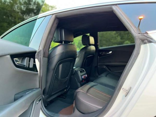 shes Audi AUDI A7 - 3.0 TDI (NAFTE) - MATRIX Viti 2015,