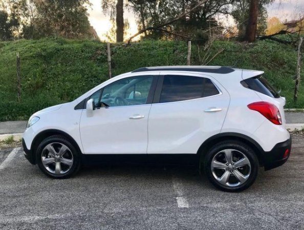 Tirane, shes xhip Opel Mokka X Viti 2019