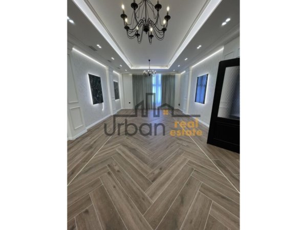 Shitet, Ambient Biznesi, Fresk, Tiranë -245.000€ | 222m²