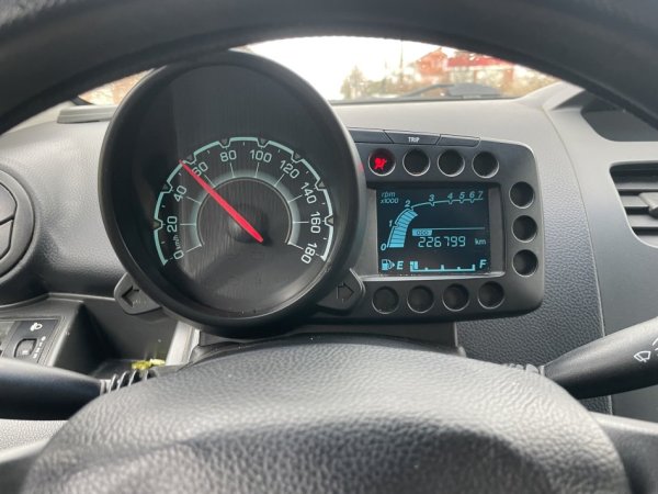 Tirane, shes makine | veture Chevrolet Benzin + Gaz=Hibrid e bardhë manual Kondicioner 220000