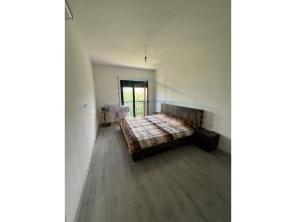 Tirane, shitet apartament , Kati 5, 134 m2 214400 € (UNAZA E RE)