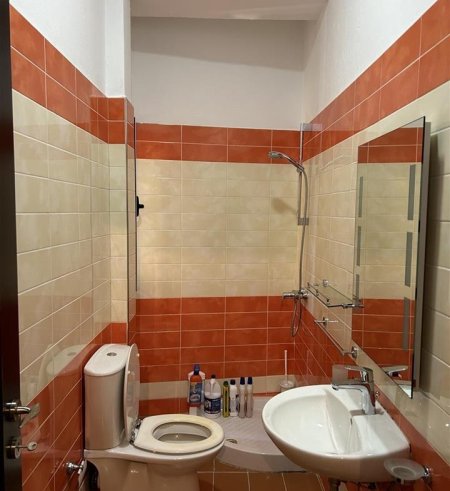 Tirane, jepet me qera apartament 2+1, Kati 2, 95 m2 600 € (Liqeni i Thate)