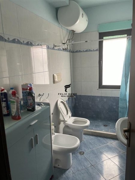 Tirane, jepet me qera apartament 2+1, Kati 1, 90 m2 470 € (KODRA E DIELLIT)