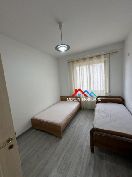 Tirane, shitet apartament 2+1, Kati 4, 96 m² 205,000 € (Rruga Peti)