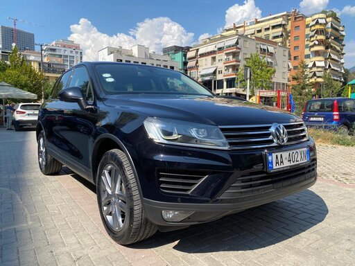 Tirane, shes makine Volkswagen Touareg Viti 2014, 17.000 Euro