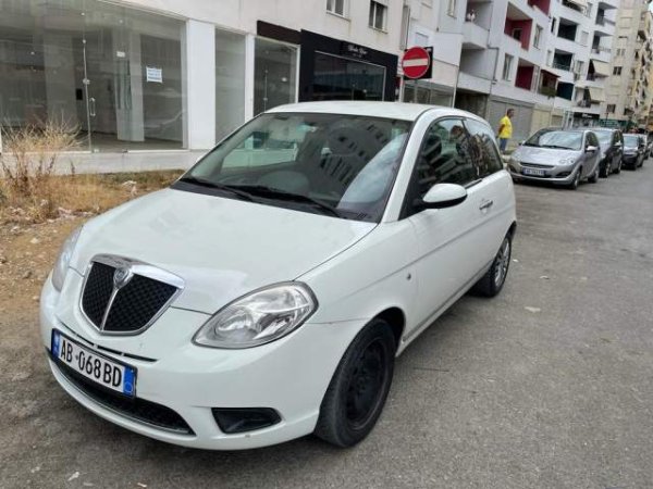 Tirane, shes makine Lancia Y Viti 2008, 2900 Euro