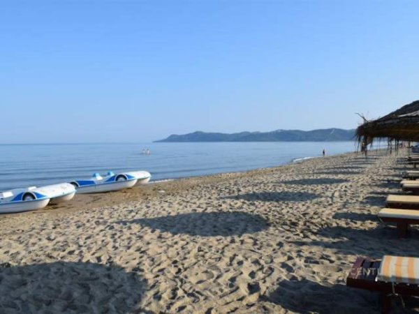 Gjiri Lalezit, HOTEL PER SHITJE, NE GJIRIN E LALZIT, 3 KATE, 663 m² 950.000 Euro (GJIRI I LALZIT)
