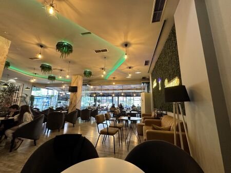 Tirane, shitet bar-resorant , , 100 m² 60,000 € (Unaza e Re) AREA40891