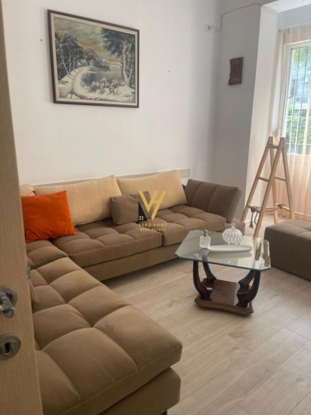 Tirane, jepet me qera apartament 2+1, Kati 1, 80 m² 650 € (STADIUMI DINAMO)