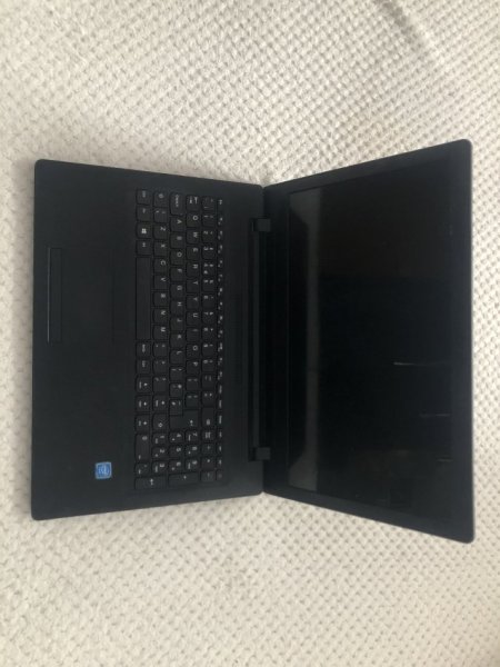 Tirane, shes Laptop Lenovo