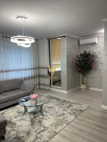 Tirane, jepet me qera apartament 1+1+Ballkon, Kati 3, 70 m² 700 € (RRUGA E KOSOVAREVE)