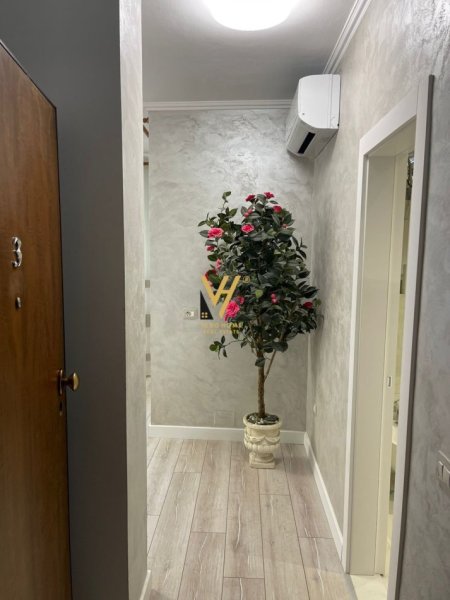 Tirane, jepet me qera apartament 1+1+Ballkon, Kati 3, 70 m² 700 € (RRUGA E KOSOVAREVE)