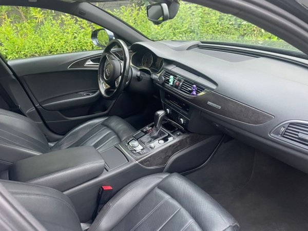 Durres, shes makine Shitet Audi A6 Quattro, vit prodhimi 2018, me motor diesel 2.0 TDI , Nafte, blu e errët, automatik, Kondicioner, 92 kW (125 PS) 109000 km, 23,500 €