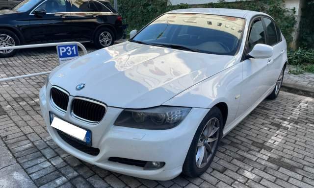 Tirane, shes makine BMW seria 3 Viti 2011, 7000 Euro