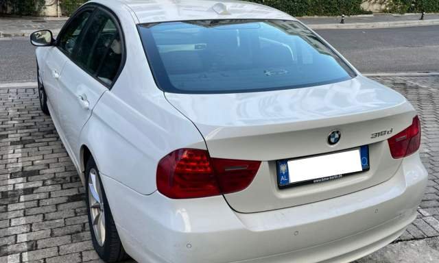 Tirane, shes makine BMW seria 3 Viti 2011, 7000 Euro