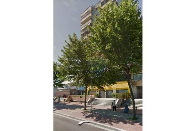 Tirane, shitet dyqan Kati 0, 98 m² 165.000 Euro (dritan hoxha)