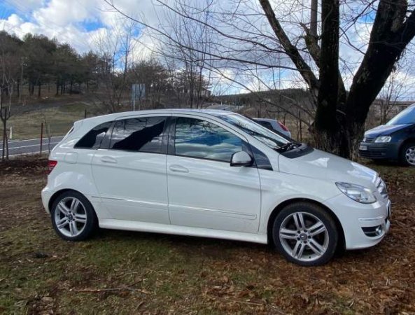 Tirane, shes makine Mercedes-Benz B200 Viti 2009, 6.500 Euro