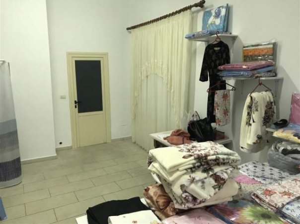 Fier, shes dyqan Kati 0, 30 m² 37.000 Euro (Lgjia Kastriot)