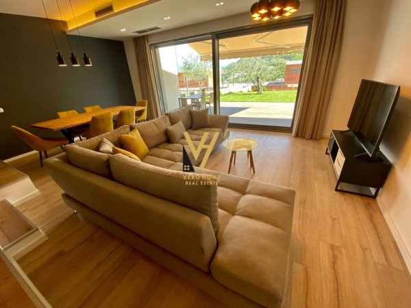 Tirane, jepet me qera Vile 2+1, , 130 m² 1,300 € (TEG)