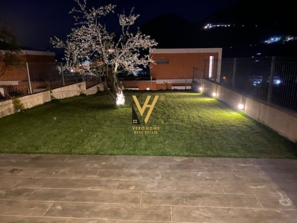 Tirane, jepet me qera Vile 2+1, , 130 m² 1,300 € (TEG)