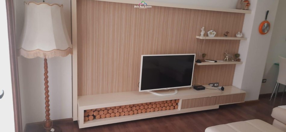Tirane, shes apartament 2+1, Kati 8, 88 m² 135,000 € (ASTIR)