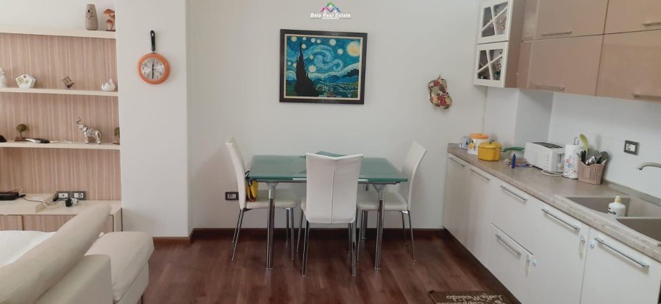 Tirane, shes apartament 2+1, Kati 8, 88 m² 135,000 € (ASTIR)