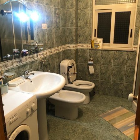 Tirane, shitet apartament 2+1+Ballkon, Kati 5, 80 m² 150,000 € (21 DHJETORI)