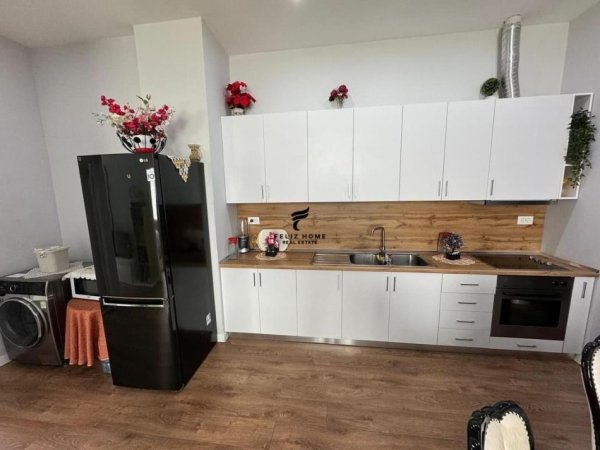 Tirane, shitet apartament , Kati 1, 103 m² 73,000 € (RRUGA BERISHA)