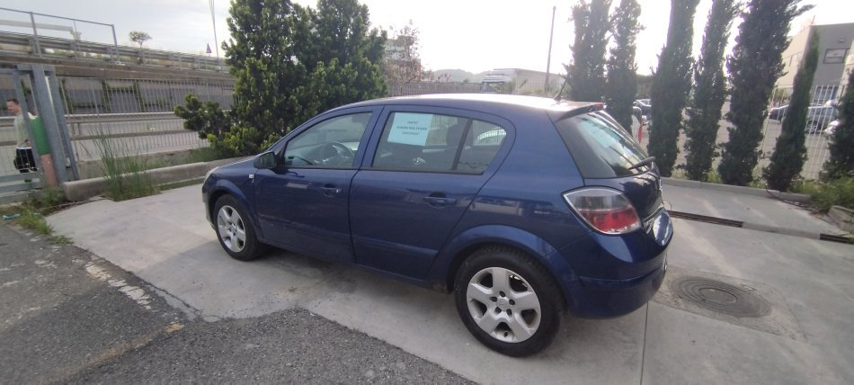 Vlore, shitet makine OKAZION OPEL ASTRA , Benzin, blu, manuale, Klima, 92 kW (125 PS) 237000 km, 3,300 €