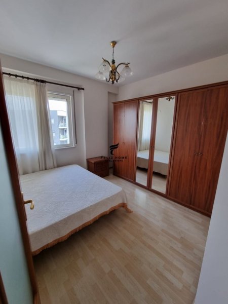 Tirane, shitet apartament , Kati 7, 76 m² 145,000 €