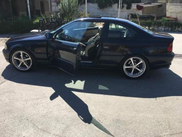 Fier, shitet makine BMW Viti 2002, 3.500 Euro
