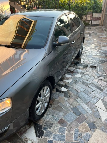 Tirane, shes makine Volkswagen , Nafte, gri e erret, manuale, Kondicioner, 74 kW (100 PS) 300,000 km, 4,500 €