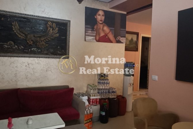 Tirane, shitet lokal , Kati 1, 100 m² 300,000 € (Rruga Fortuzi)