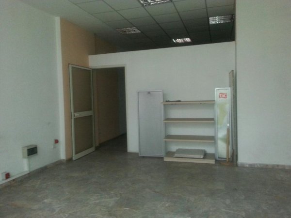 Shitet Dyqan  80 m² 160,000 €  ISH-EKSPOZITA