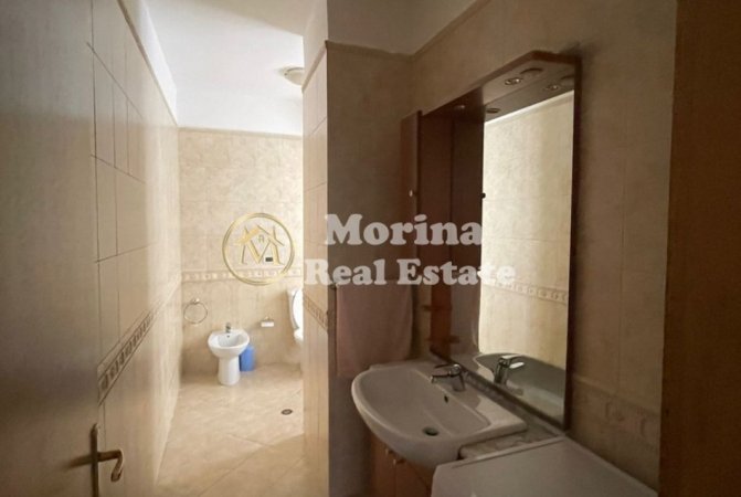 Tirane, jepet me qera apartament 2+1 Kati 8, 90 m² 800 € (Blloku)
