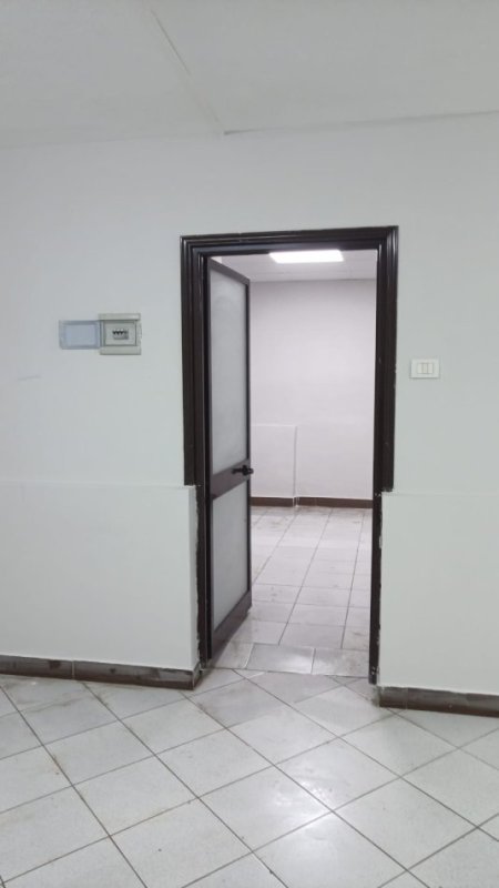 Tirane, shitet ambjent biznesi Kati 0, 110 m² 80,000 € (Irfan Tomini)