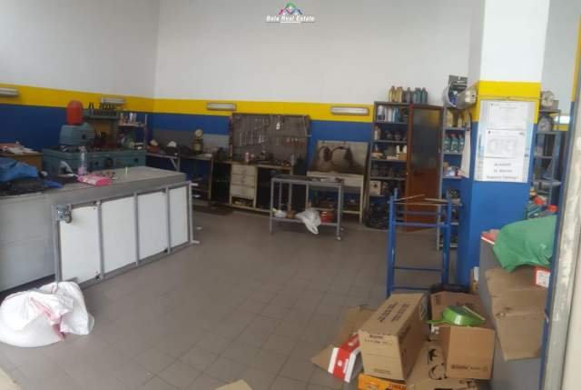 Tirane, shes dyqan Kati 0, 85 m² 198.000 Euro (Komuna e Parisit)