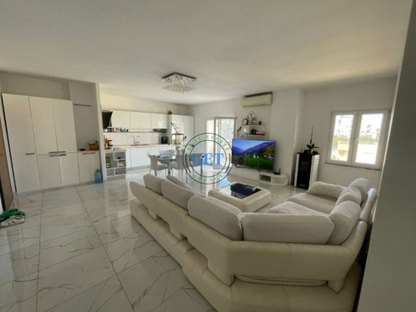 Durres, shitet apartament 3+1 Kati 5, 150 m² 170,000 € (Shkembi i Kavajes)