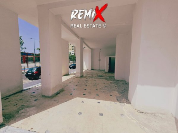 Durres, shitet dyqan Kati 0, 140,000 € 