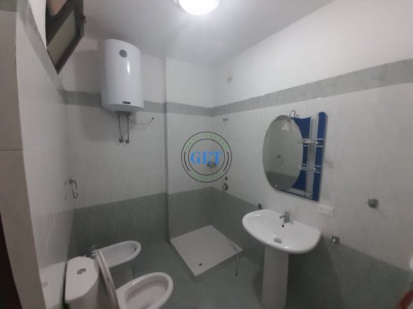 Durres, shitet apartament 2+1+Ballkon Kati 9, 105 m² 90,000 € (Ish Rajoni i Policise)