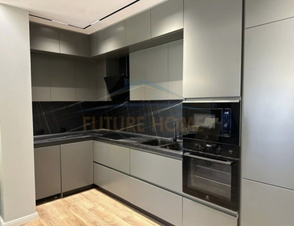 Tirane, shitet apartament 2+1+Ballkon Kati 5, 115 m² 230.000 € (Don bosko)