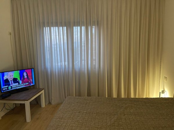 Shitet apartament 2+1 +garazh 250.000 € (Kopshti Botanik)