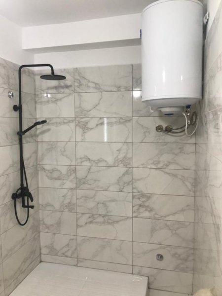 Shitet apartament 2+1 +garazh 250.000 € (Kopshti Botanik)