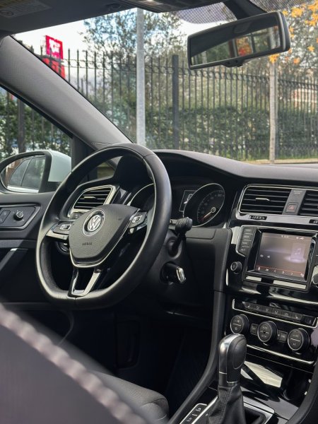 Tirane, japim me qera makine Golf 7 Nafte, e bardhë automatik Klima 45 €