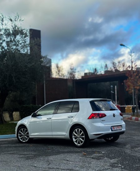 Tirane, japim me qera makine Golf 7 Nafte, e bardhë automatik Klima 45 €