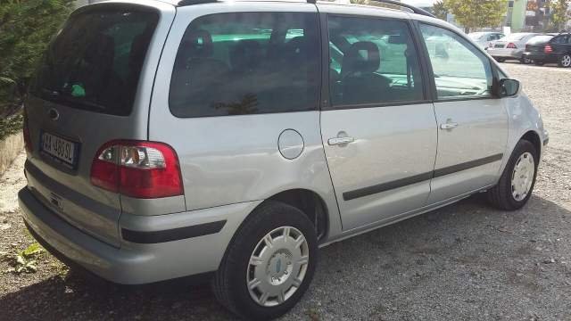 Tirane, jap me qera makine Ford Galaxy Viti 2005, 3.500 Leke
