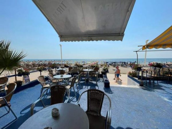 Plazh-Durres, shitet ambjent biznesi Kati 0, 105 m² 170.000 Euro (Shkembi i kavajes)